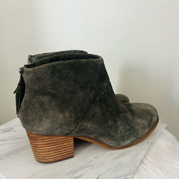 TOMS Leila Suede Block Heel Bootie, Fall Ankle Boot, Gray/Sage, Size 9.5, - Picture 7 of 16